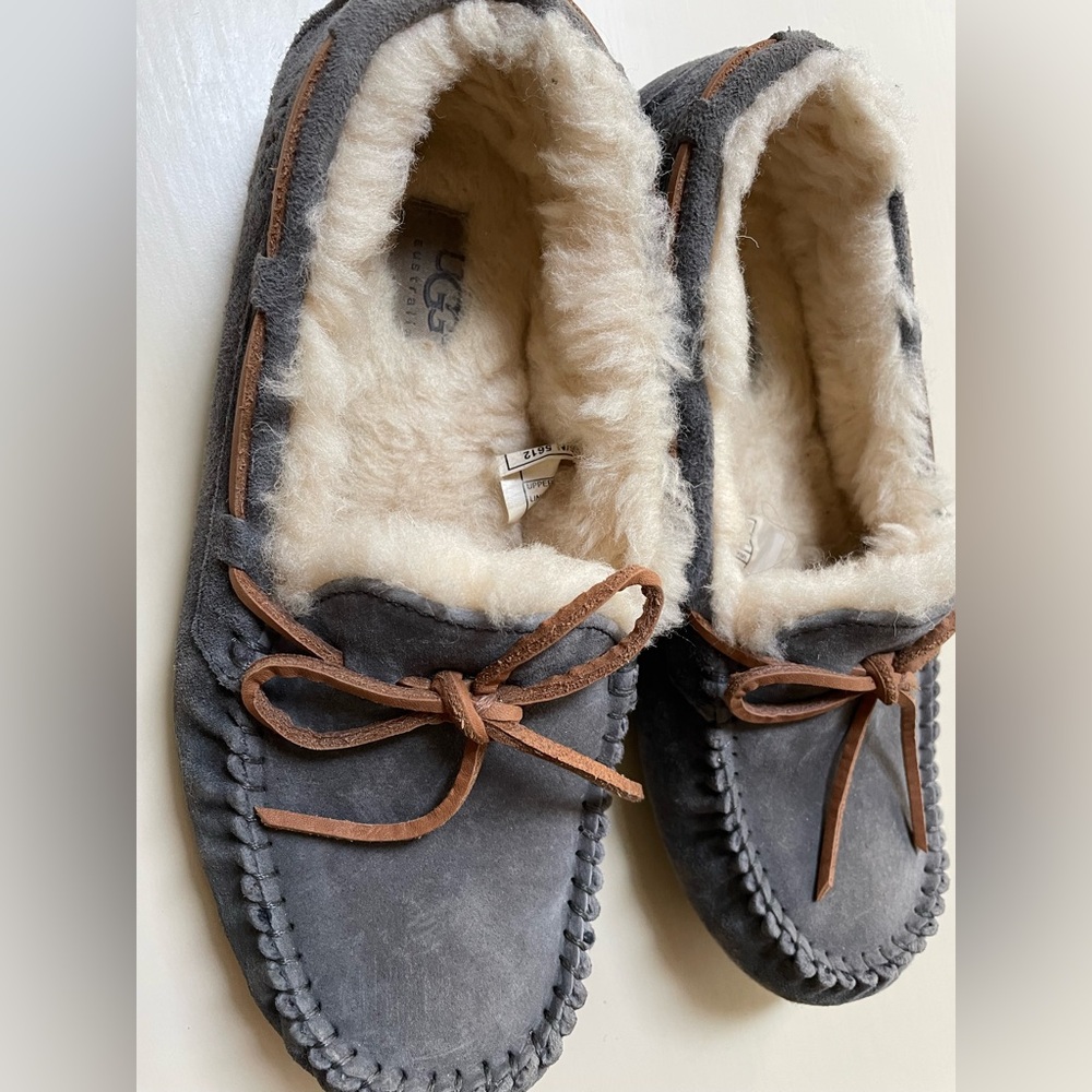 Ugg Moccasins, Gray, size 7. Excellent condition